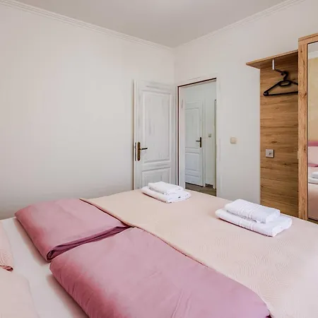 Rose Apartment Čižići