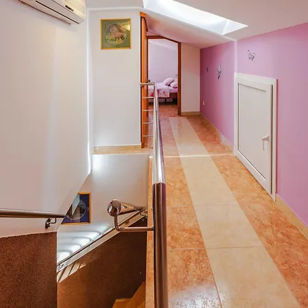 Apartment Rose Čižići