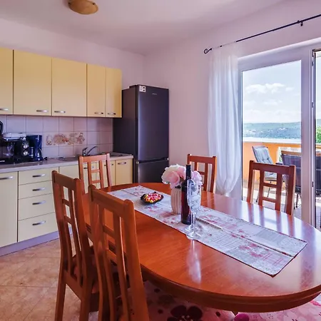Apartment Rose Čižići