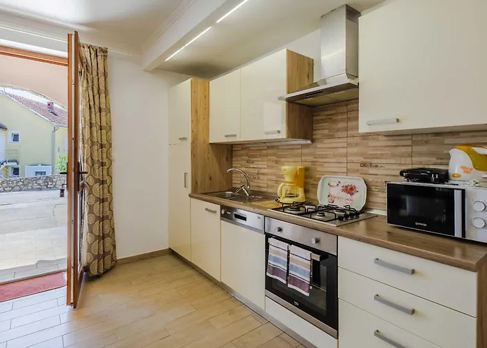 Rose Apartman *