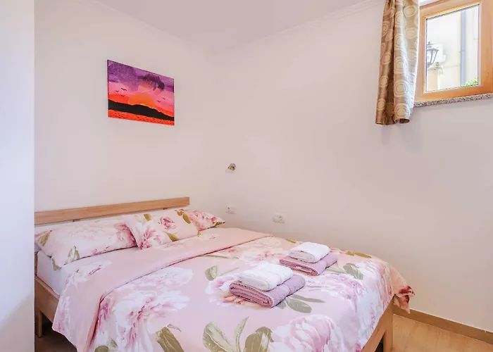 Rose Apartman