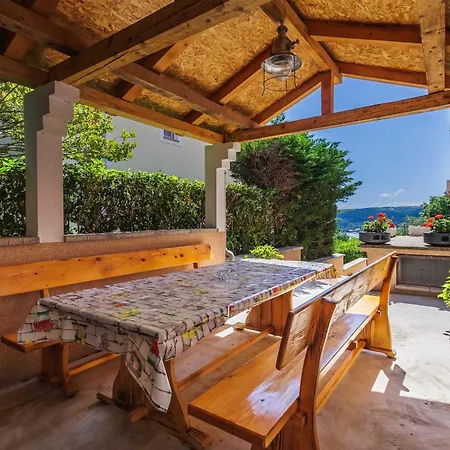 Rose Apartament Čižići